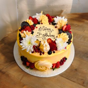 Fruit cake with flowers