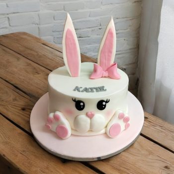 Sweet bunny cake