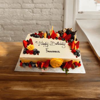 Fruits & meringues Birthday Cake