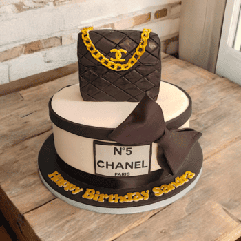 Luxury Bag and make up cake